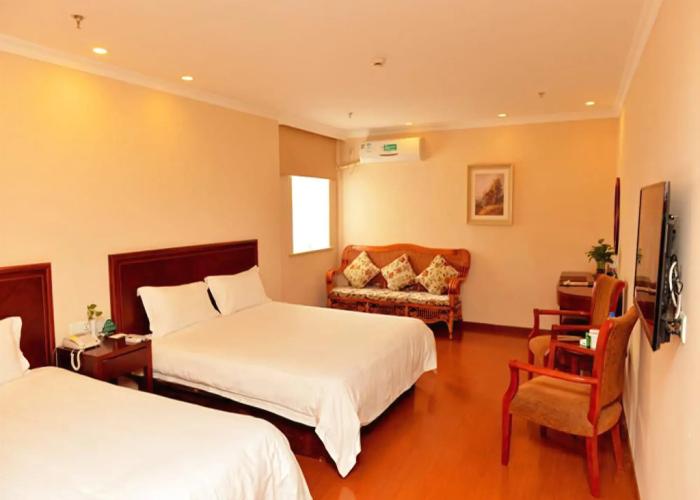 GreenTree Inn Jiaxing Pinghu Zhapu Jiulong Mountain Express  Hotel