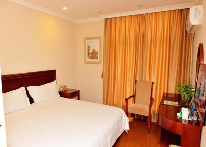 GreenTree Inn Jiaxing Pinghu Zhapu Jiulong Mountain Express  Hotel
