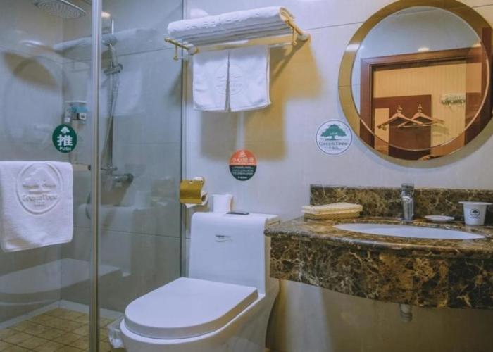 GreenTree Inn Jiaxing Pinghu Zhapu Jiulong Mountain Express  Hotel