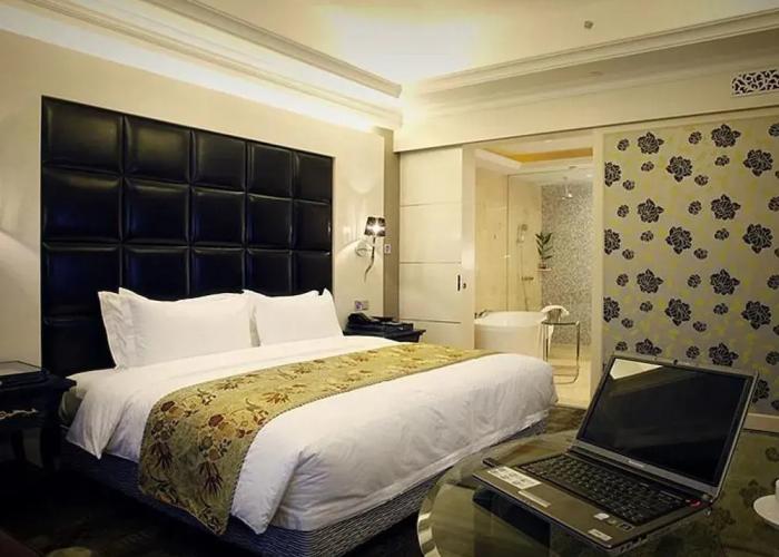 Pinghu Sun Lake Hotel