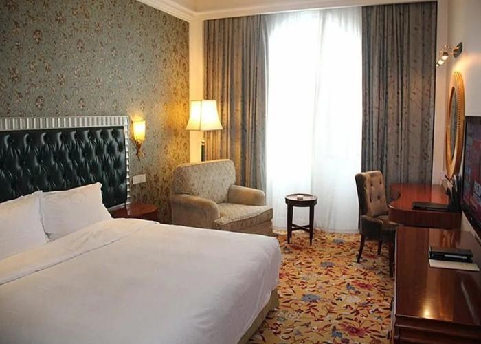 Pinghu Sun Lake Hotel