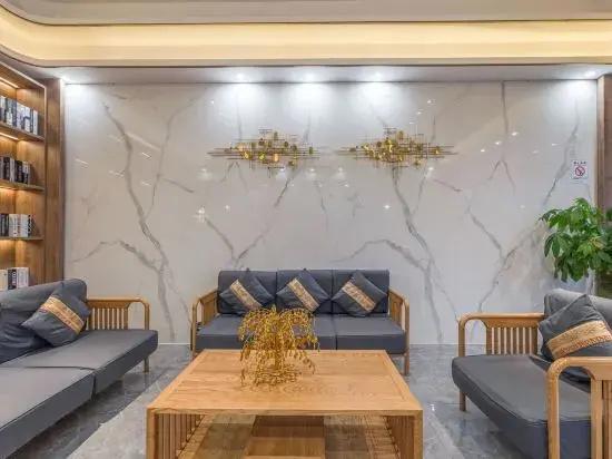 Baiyue Hotel (Pinghu Xinhua Middle Road)