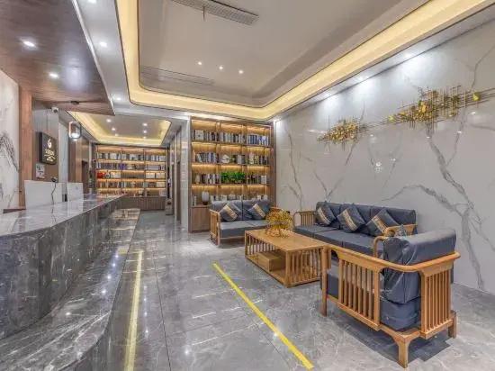 Baiyue Hotel (Pinghu Xinhua Middle Road)