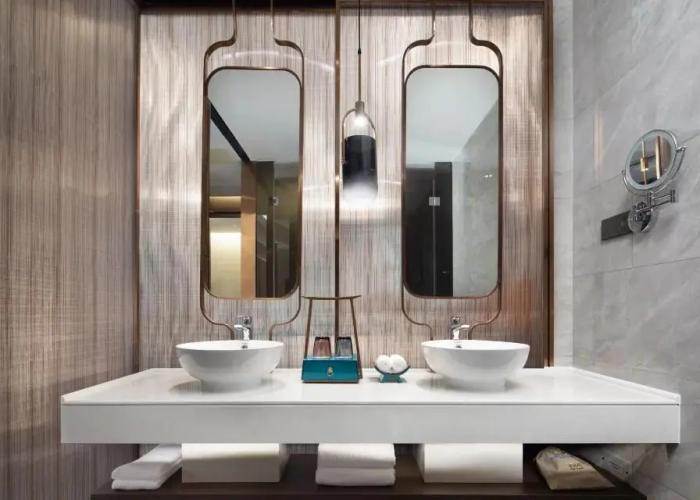 Pinghu Overseas Chinese Hotel