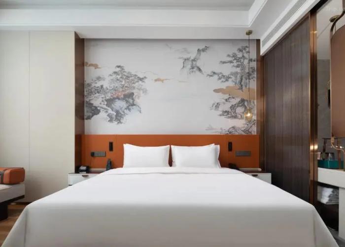 Pinghu Overseas Chinese Hotel