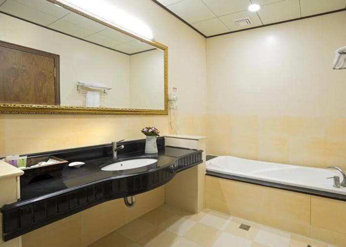 Le Beau Max Resort