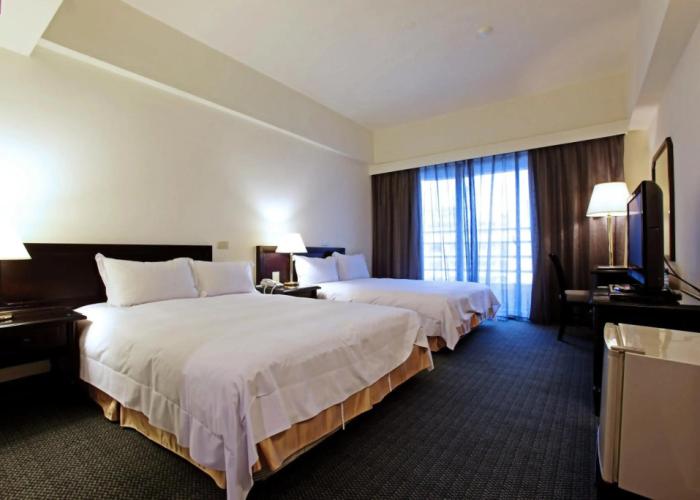 Metro Hotel - Howard Group