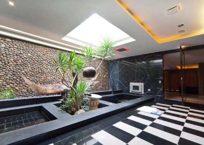 Orient Luxury Villa Motel