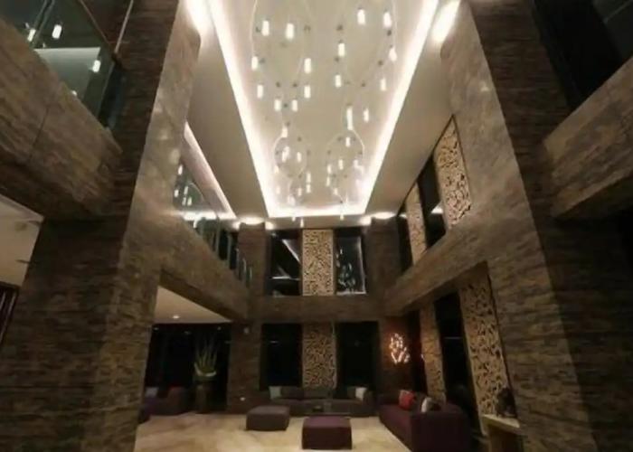 Imperial Dynasty Boutique Hotel