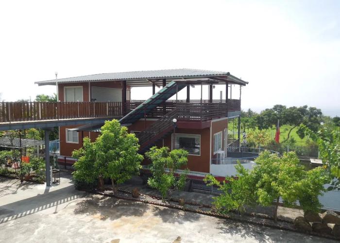 Dulan Red House