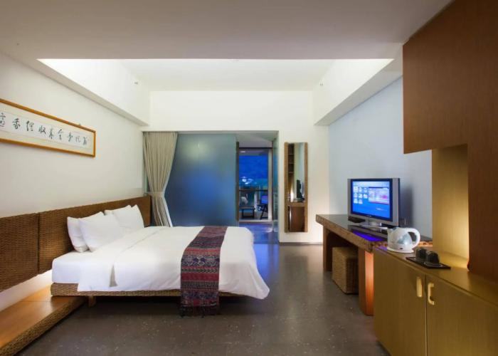 Luminous Hot Spring & Resort