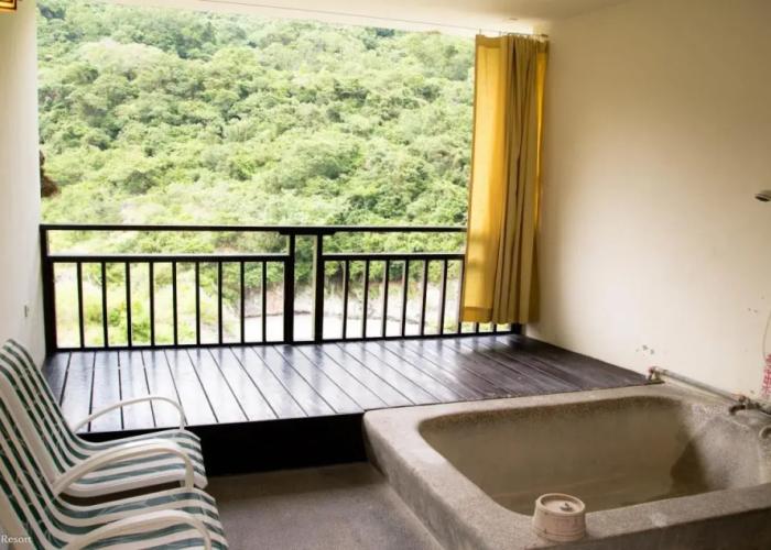Ayawan Hot Spring Resort