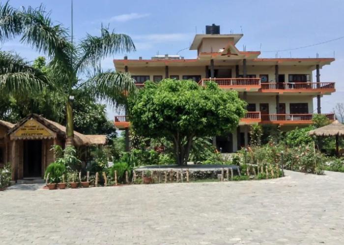 Eden Jungle Resort