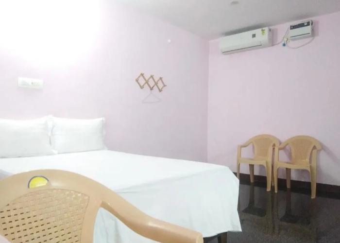 Ulo Rainbow Guest House