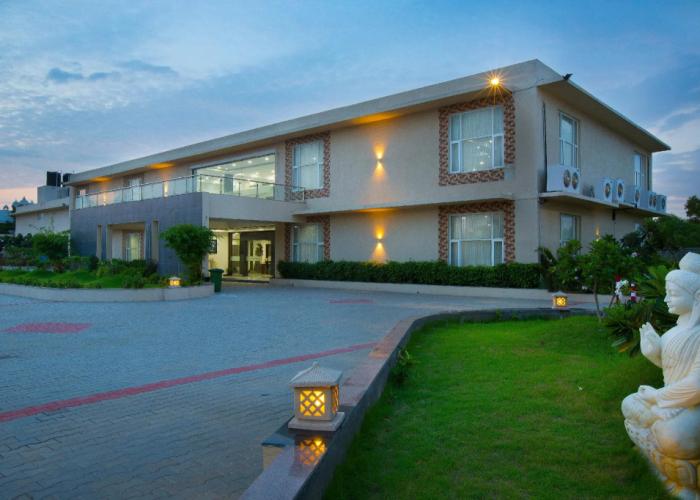 Landmark Pallavaa Beach Resort