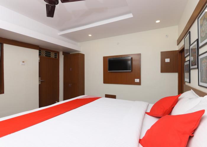 Ramakrishna Hotel