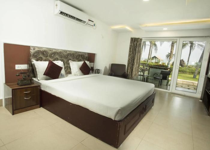 Shelter Beach Resort