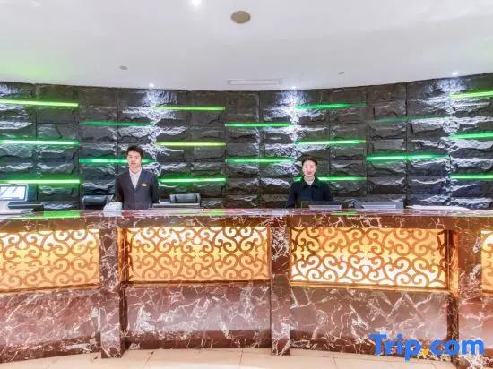 Shun Feng Hotel
