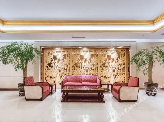 Shun Feng Hotel