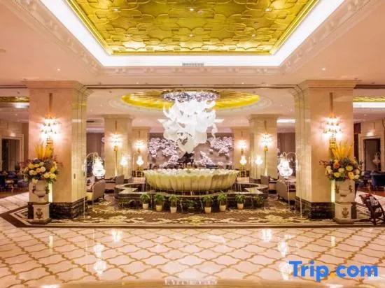 Xianhua Sandalwood International Hotel