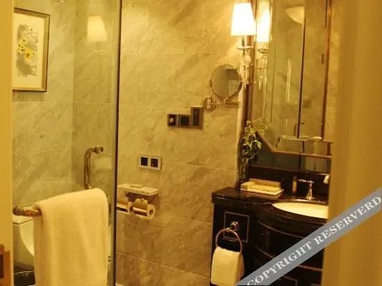 Xianhua Sandalwood International Hotel