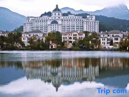 Xianhua Sandalwood International Hotel