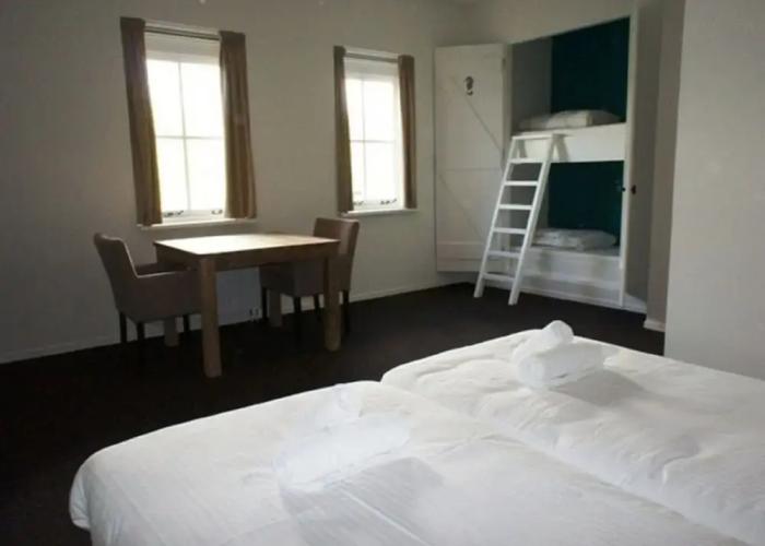 Group Accommodation 50 m From the Oosterschelde