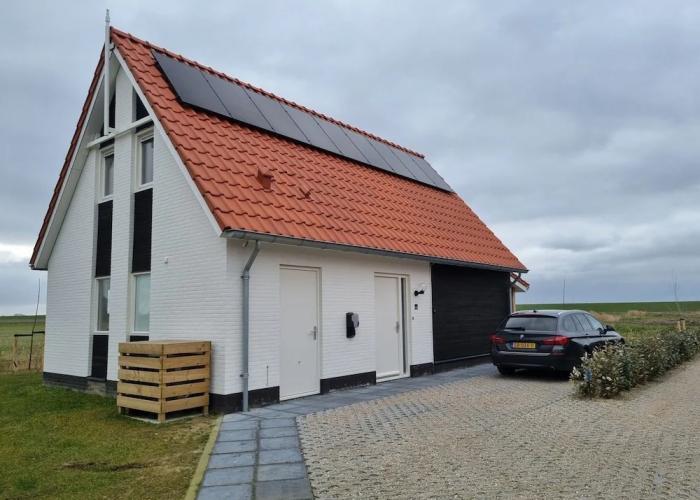 Holiday Home Near Beach With Garden