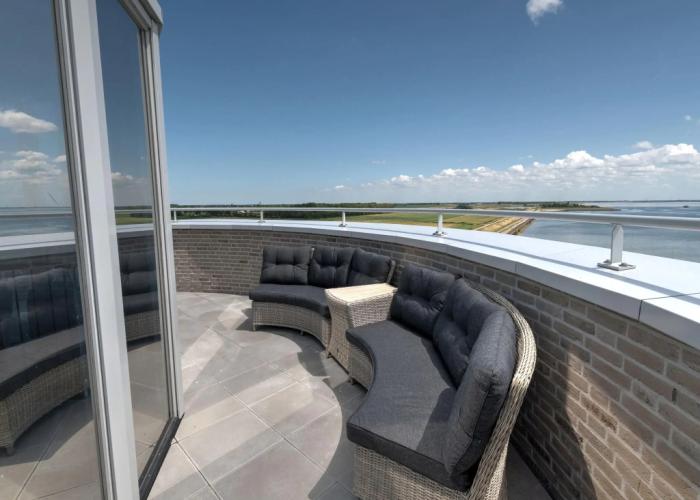 Premium Apartment With Covered Terrace