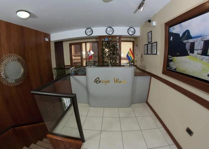 Qosqowasi Hotel