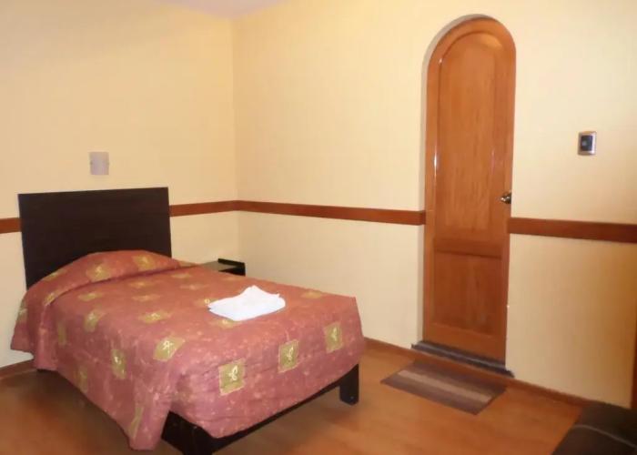 Qosqowasi Hotel
