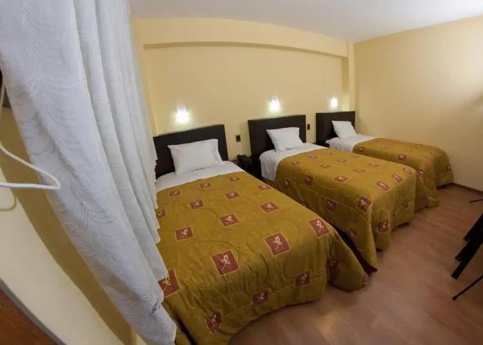 Qosqowasi Hotel