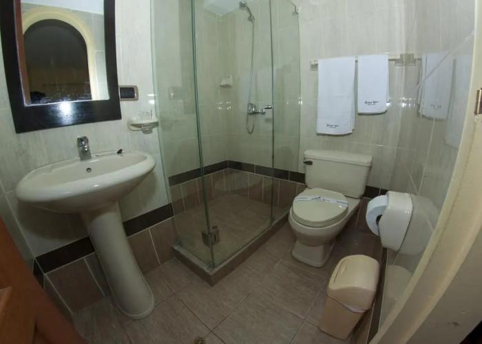 Qosqowasi Hotel