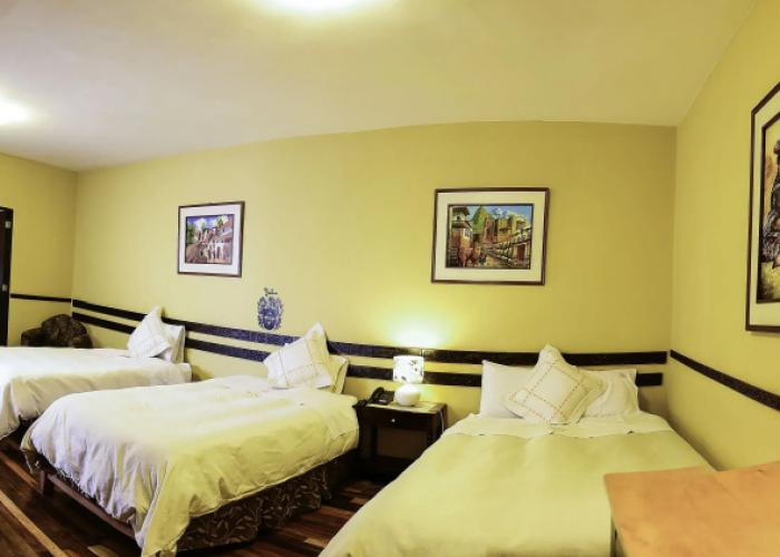 Yabar Hotel Plaza