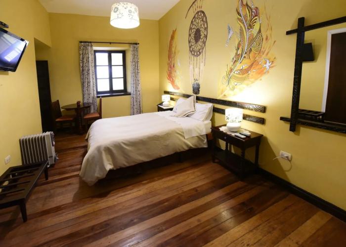 Yabar Hotel Plaza