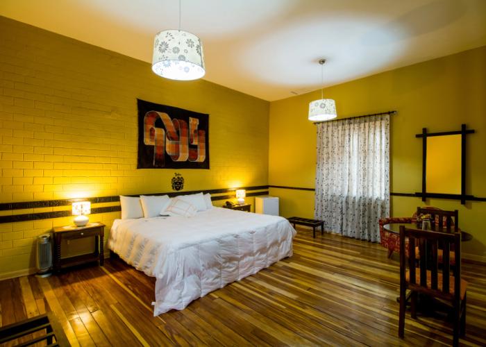 Yabar Hotel Plaza
