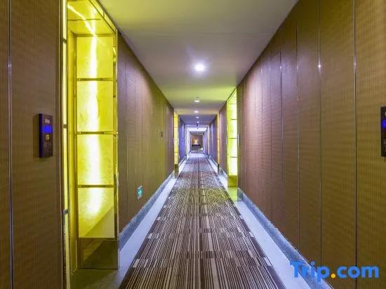 Yazz Hotel