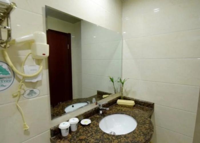 GreenTree Inn Zhenjiang Yangzhong Central Market Gangdong Bei Road