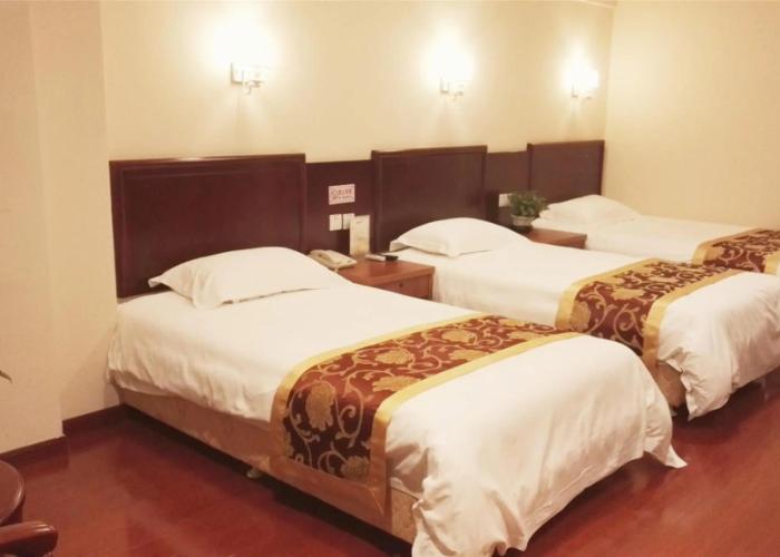 GreenTree Inn Zhenjiang Gaotie Wanda Square Express Hotel