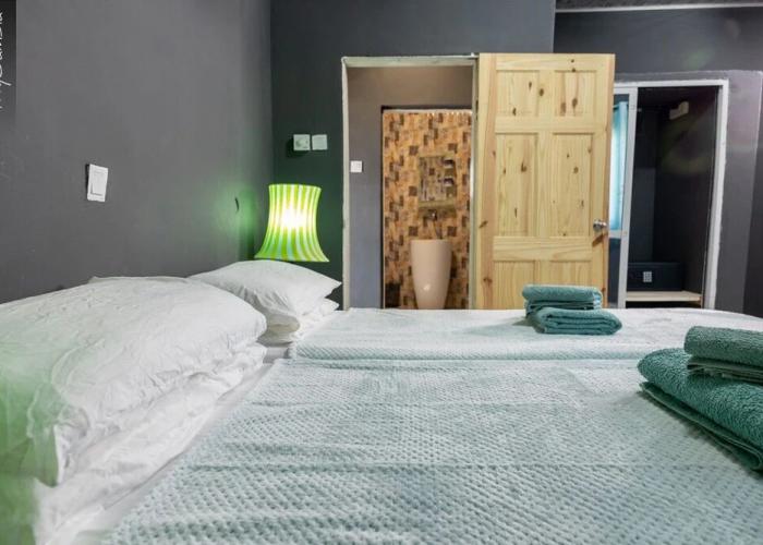 Seaview 1-bed Suite on Cape Point Beach, Bakau