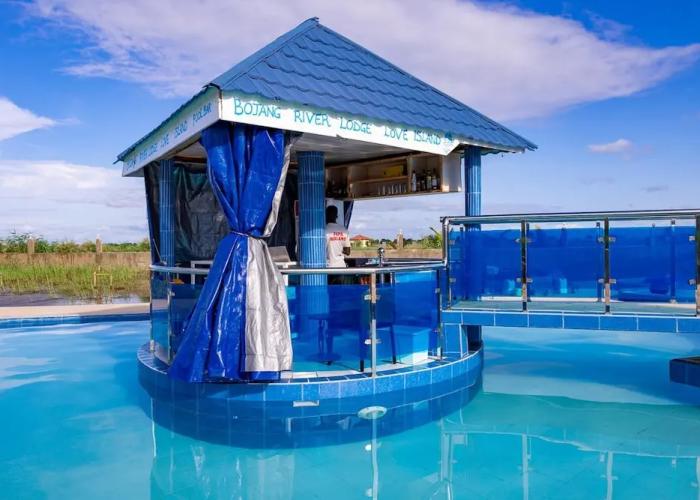 Seaview 1-bed Suite on Cape Point Beach, Bakau