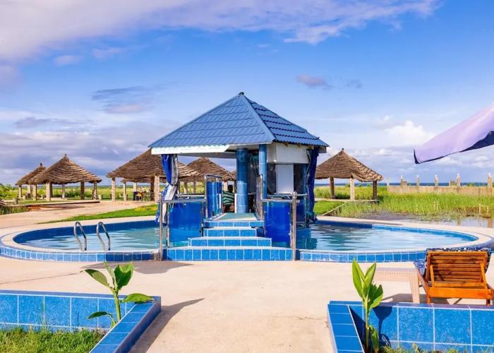 Seaview 1-bed Suite on Cape Point Beach, Bakau