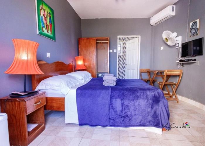 Lovely 13-bed Complex on Cape Point Beach, Bakau