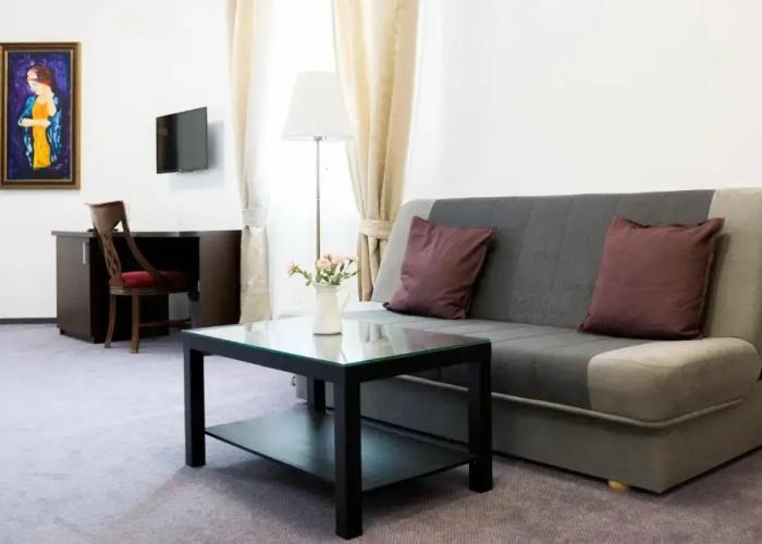 Hotel Nest