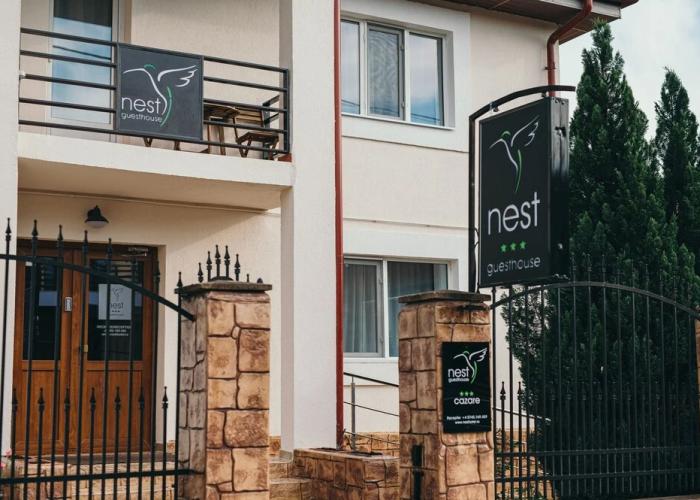 NEST Guesthouse
