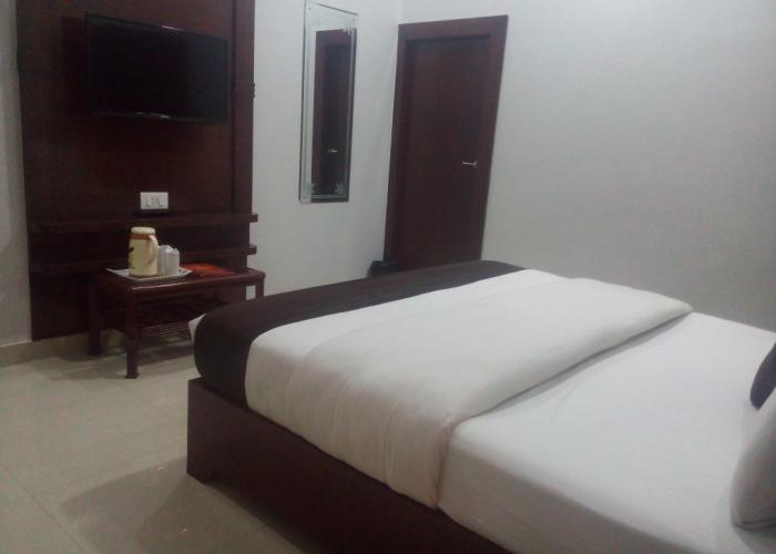 KRISHNA JI Hotel