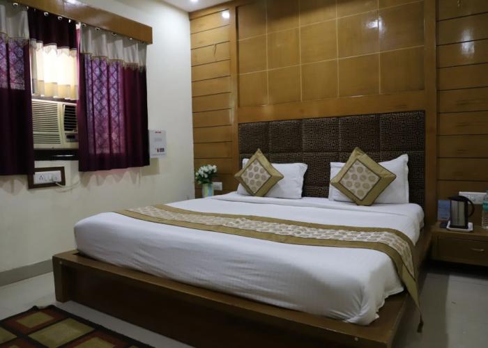 Hotel Raj Mandir