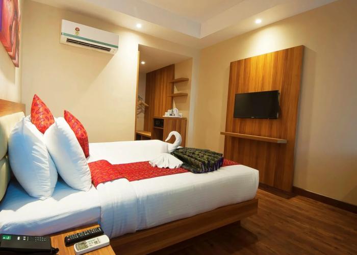 Hotel Le Roi Haridwar @ Har Ki Pauri Road