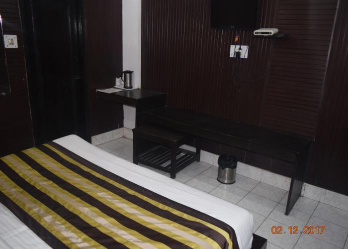 Trishul Hotel
