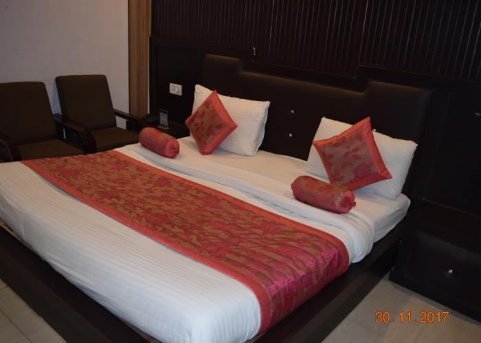 Trishul Hotel